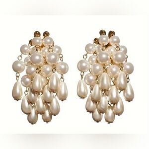 Pearl Cascade Drop Earrings - Gold and Cream